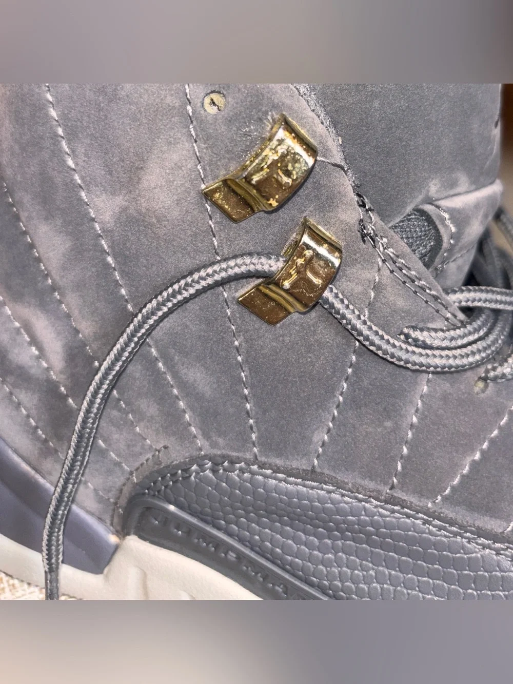 Men’s Jordan High-Top Sneakers in Gray with Gold Accents size 8.5